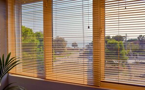 Interior - Augoustinos Silver - Sea Side, 1st Floor & Attic (Artemis)