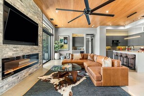 智能電視、壁爐