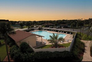 Piscine extérieure, piscine chauffée