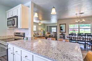 Interior - Merritt Island Oasis w/ Pool ~ 7 Mi to Beach! (Merritt Island)