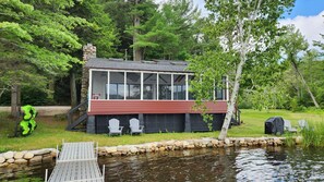 Exterior - Lake Buel Waterfront - 4 Bedrooms with private dock (New Marlborough)