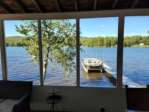 Järvi Buel Lakefront 4 makuuhuoneen mökissä vain Vapunpäivä Viikko jäljellä