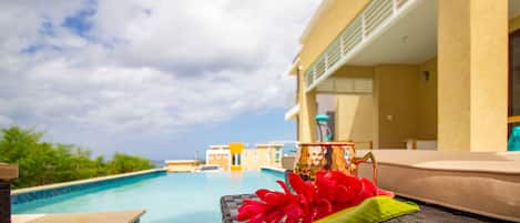 Outdoor pool, an infinity pool