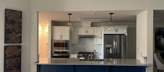 Newly Modern Home- 10 Minutes from Downtown Little Rock and River Market