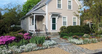 The Nest at Pigeon Cove: Modern farmhouse with all the comforts of home!