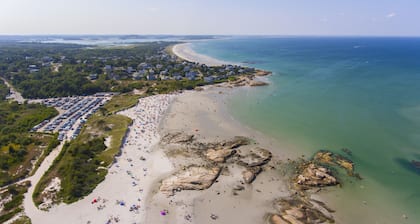The Nest at Pigeon Cove: Modern farmhouse with all the comforts of home!