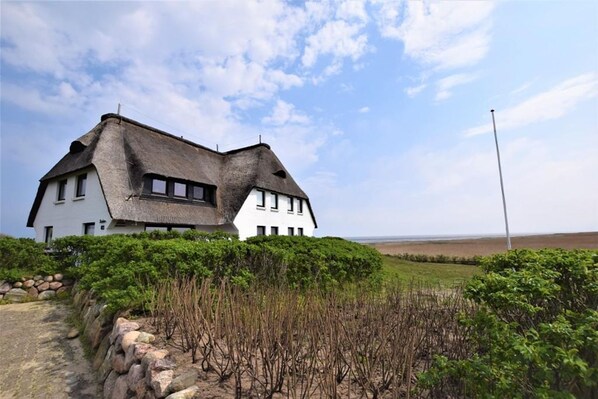 Imagen sin descripción, 1 de 12, botón