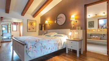 5 slaapkamers, een strijkplank/strijkijzer, gratis wifi, beddengoed