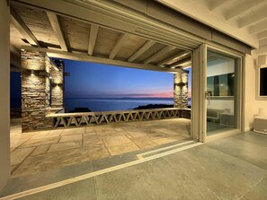 Terrace/patio - Villa Kouneli - outstanding luxury in Koundouros (Koundouros)