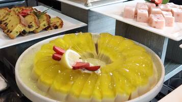 Daily buffet breakfast for a fee