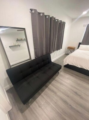 2 bedrooms, free WiFi, wheelchair access - Hidden Lagooon at the Breezes - 5 Min away from Wilton Drive! (Wilton Manors)