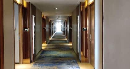 Yao Lake Pearl Hotel