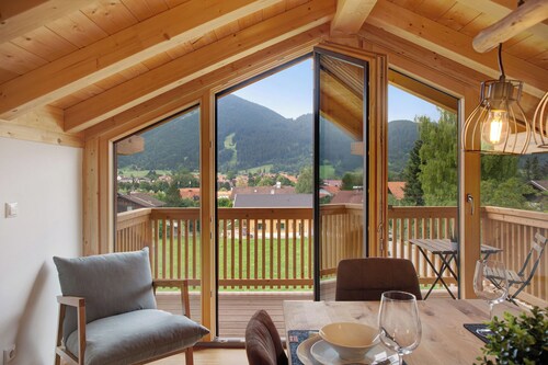 Appartement Meditz avec vue sur les montagnes, balcon et Wi-Fi.