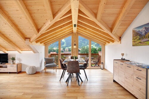 Alpenloft Meditz mit Bergblick, Balkon und WLAN