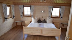 5 soverom, wi-fi (inkludert) og sengetøy