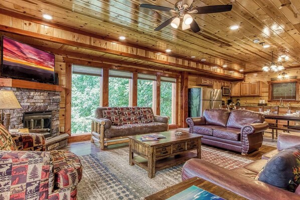 スマートテレビ、暖炉