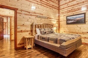 6 makuuhuonetta, silitysrauta/-lauta, ilmainen Wi-Fi