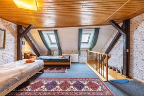 1 bedroom, free WiFi, bed sheets - Apartment 'Haus Am Markt 3' with Private Terrace and Wi-Fi (Schöningen)