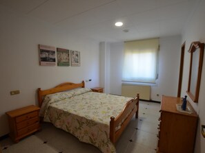 4 camere, ferro/asse da stiro, accesso a Internet