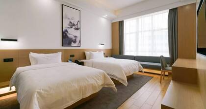 Baise Jiantong Yue Hotel (High-speed Railway Station)