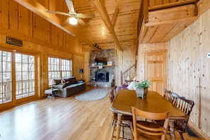 TV, fireplace, DVD player