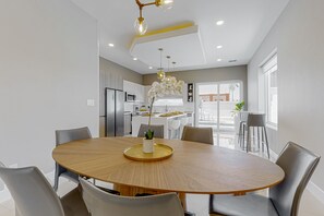 Dining - Stylish, newly-built home with pool, enclosed yard, WiFi, & great location (South Padre Island)