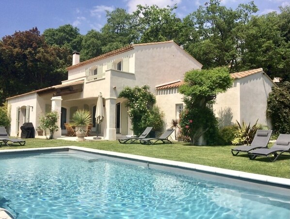 Piscine extérieure