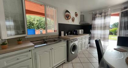 Appartement avec jardin Ă 50 mĂštres de la plage