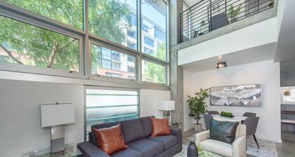 King size luxury loft condo Petco-Park-Downtown SD