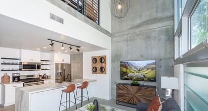 King size luxury loft condo Petco-Park-Downtown SD