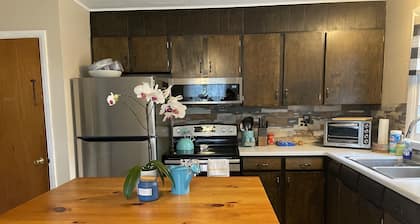 Newly Renovated! Way-Har Farms Guest Cottage