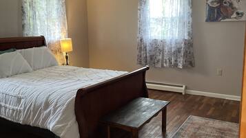 3 bedrooms, free WiFi, bed sheets