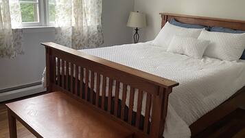 3 bedrooms, free WiFi, bed sheets