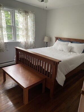 3 bedrooms, free WiFi, bed sheets