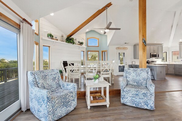 Televisión, chimenea y futbolito 