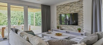 Cosy holiday home on a beautiful holiday park