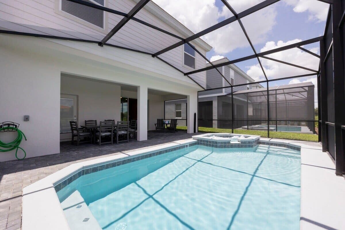 Stunning 6Bd Private Pool @ Solterra Resort