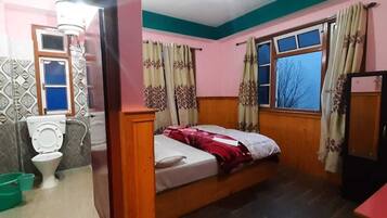 Deluxe Double Room | Free WiFi