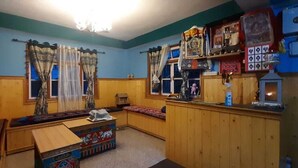 Living area - Hotel Nirvana (Chungthang)