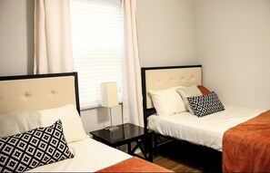 2 bedrooms, iron/ironing board, free WiFi, bed sheets