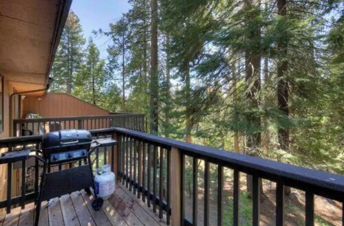 *The Cozy Cabinette!* Quiet retreat in Shaver Lake