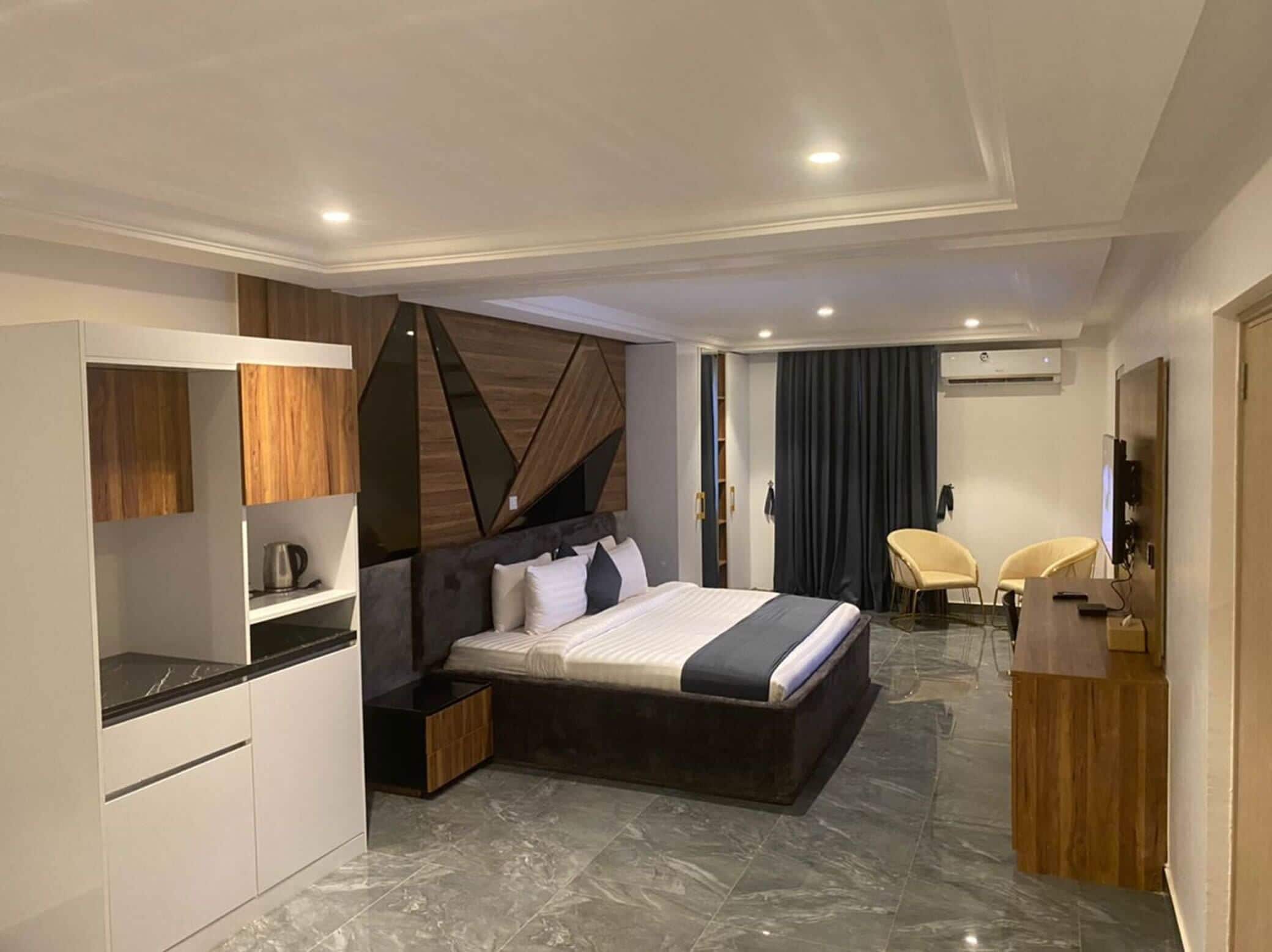 In-room safe, desk, laptop workspace, blackout curtains