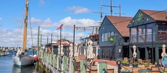 Narraganset Bay view 1BR Ocean cliff 2 Newport Rhode Island