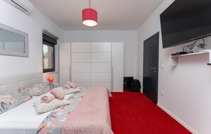 4 bedrooms, iron/ironing board, free WiFi, bed sheets - Villa My Way ZadarVillas (Vir)