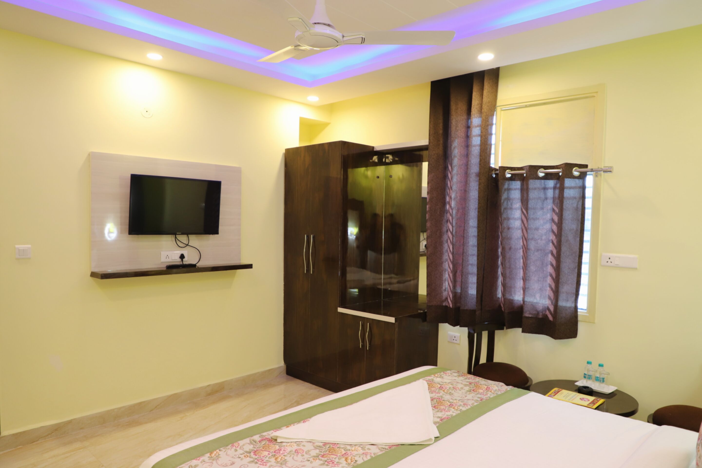 Foto - Airport Hotel Shivaka Inn