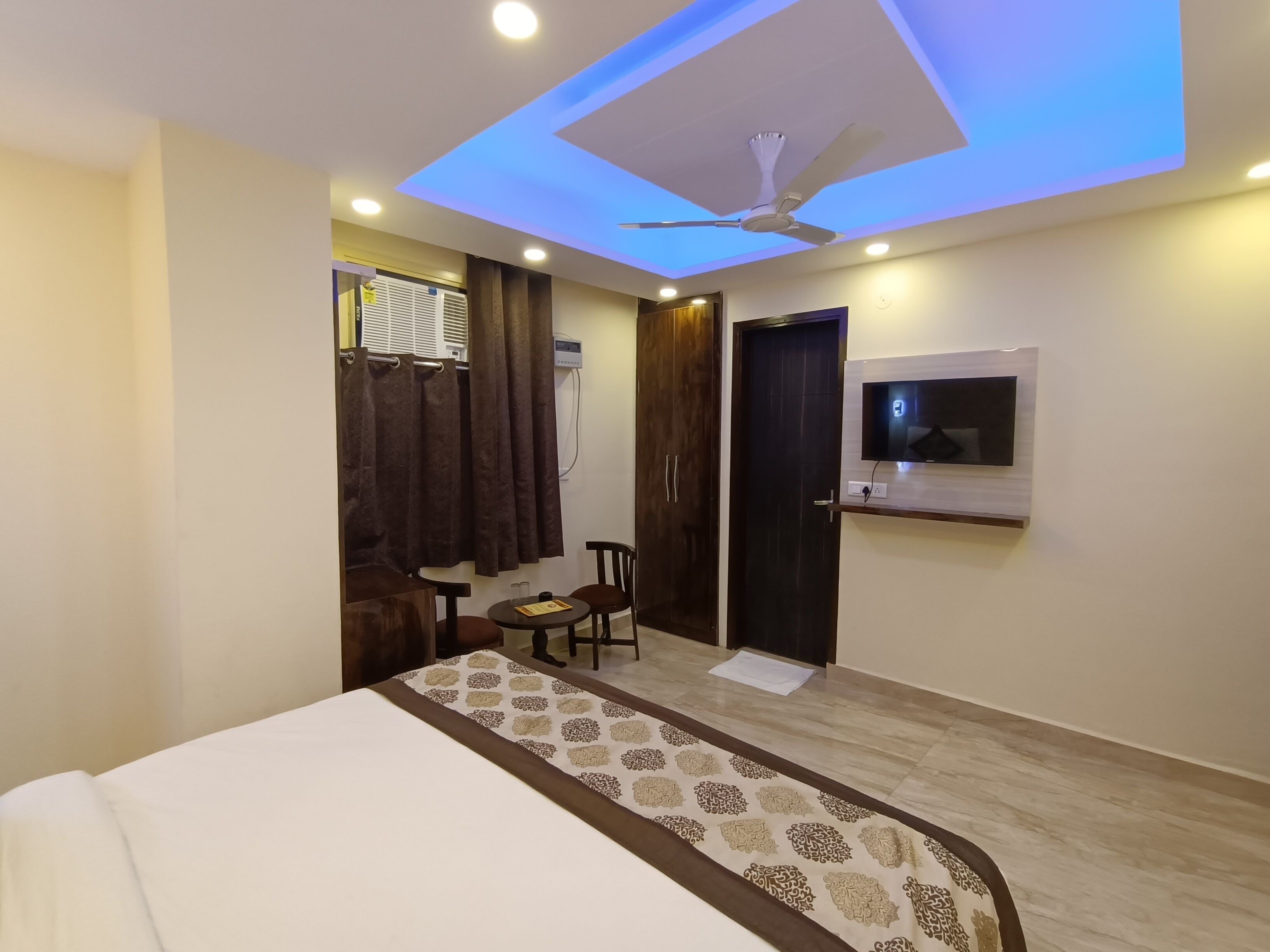 Foto - Airport Hotel Shivaka Inn