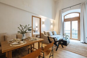 Televisión de pantalla plana de 32 pulgadas con canales digitales