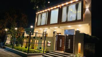 Façade de lâhĂ©bergement