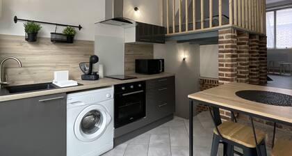 BE MY APPARTS, Studio de charme "LE CARILLON", DOUAI, Coeur de ville