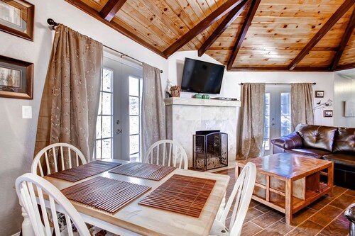 Harmony Hilltop Hideaway